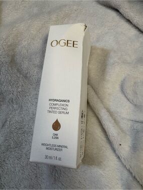 OGEE Hydraganics Complexion Perfecting Tinted Serum - Oak